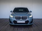 BMW iX1 xDrive30 | M Sportpakket | Parking Assistant | Isofi, Auto's, BMW, Stof, Gebruikt, Met garantie (alle), Vierwielaandrijving