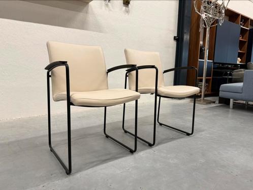2 Nieuw Leolux Talos eetkamerstoelen Raffino leer Stoel, Huis en Inrichting, Stoelen, Nieuw, Twee, Leer, Ophalen of Verzenden