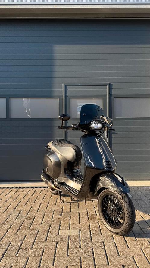 Vespa Sprint E4 80cc Full Option Custom Kleur, Fietsen en Brommers, Scooters | Vespa, Zo goed als nieuw, Overige modellen, Maximaal 45 km/u