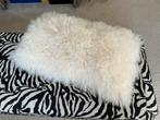 Kussen Mongolian bont creme 33x55cm, Ophalen of Verzenden, Zo goed als nieuw, Overige kleuren, Rechthoekig