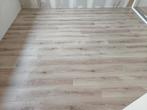 Laminaat bleached oak ~ 30m2 + nieuwe pakket + ondervloer, Doe-het-zelf en Verbouw, Vloerdelen en Plavuizen, Ophalen, Zo goed als nieuw