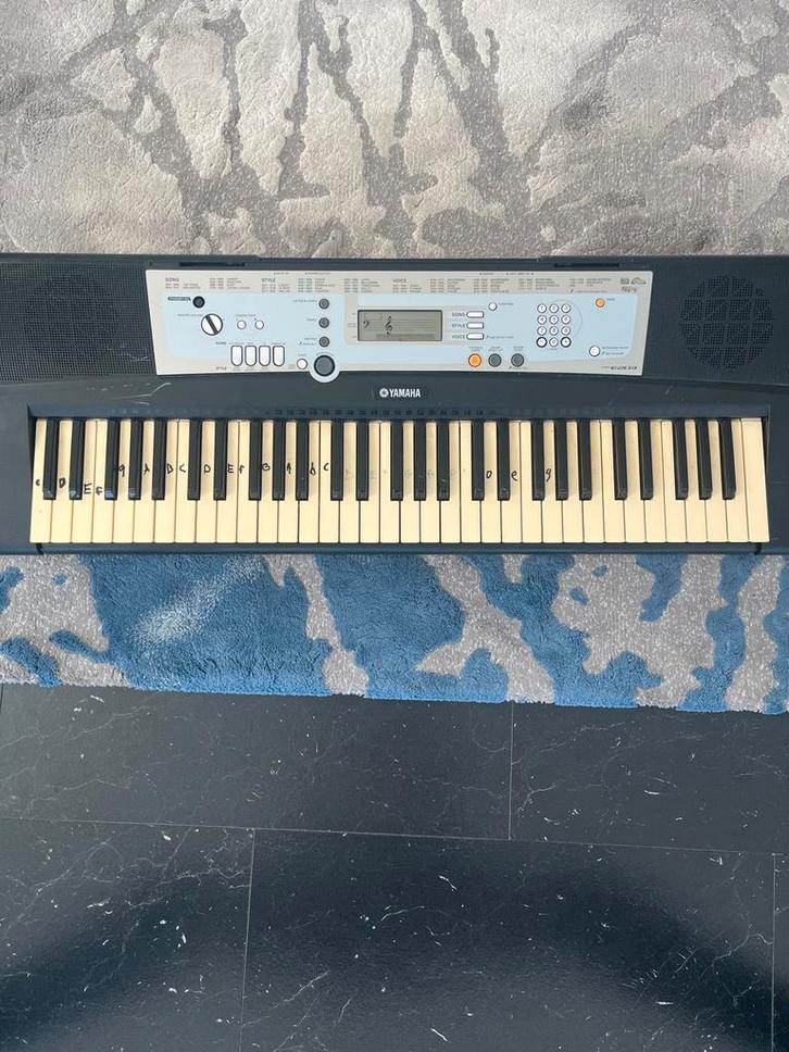 Yamaha Keyboard - Perfect voor Beginners!, Muziek en Instrumenten, Keyboards, Gebruikt, 61 toetsen, Yamaha, Aanslaggevoelig, Ophalen of Verzenden