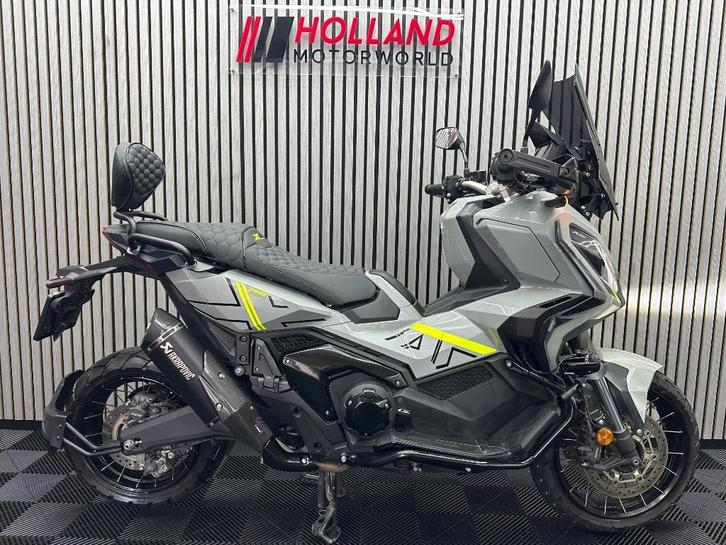 Honda X-ADV 750 2022 Nardo Akrapovic Bom vol X ADV XADV, Motoren, Motoren | Honda, Bedrijf, Scooter, meer dan 35 kW, 2 cilinders