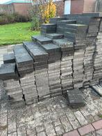 GRATIS!!!! Grijs Tegels - Mooie Bestrating, Gebruikt, Klinkers, Ophalen of Verzenden, 10 m² of meer