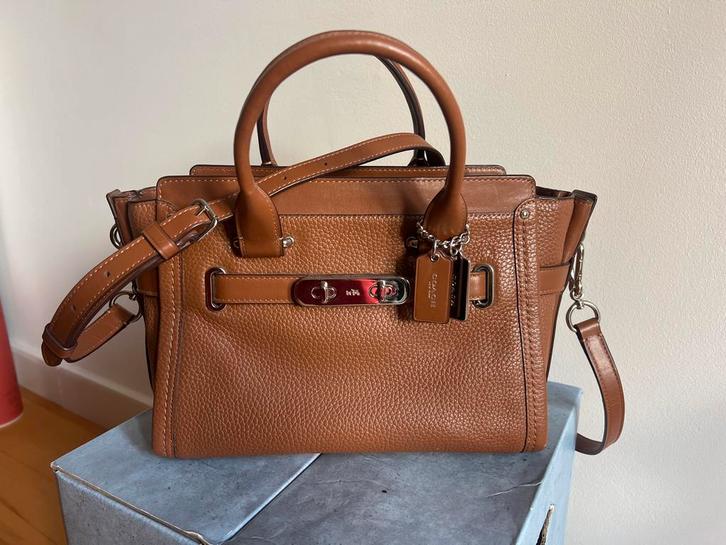Coach Tas - Prachtige Bruine Handtas, Sieraden, Tassen en Uiterlijk, Tassen | Damestassen, Zo goed als nieuw, Handtas, Bruin, Ophalen of Verzenden