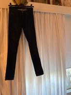 Diesel Skinzee Jeans Denim + Sweat pants Maat 26, Kleding | Dames, Spijkerbroeken en Jeans, Ophalen of Verzenden, Zo goed als nieuw