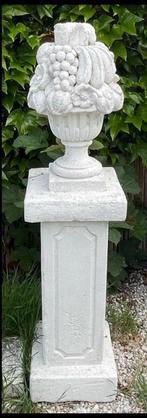 PRACHTIGE STEEN PILLAR MET DECORATIE FRUIT EN BLOEMEN, Ophalen of Verzenden
