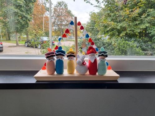 Haakpatroon Sint, piet, paard en vlaggetjes, Hobby en Vrije tijd, Breien en Haken, Nieuw, Haken, Ophalen