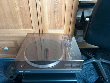 Philips volautomatische platenspeler type 777 beschikbaar voor biedingen
