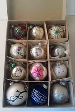 Doos oude, antieke glazen gedecoreerde kerstballen. Retro., Ophalen of Verzenden, Gebruikt