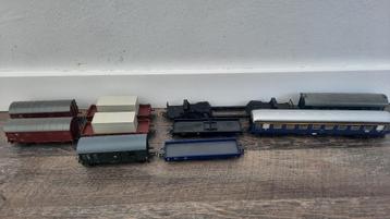 Partij van Roco, Marklin en andere Trein wagons, karren beschikbaar voor biedingen