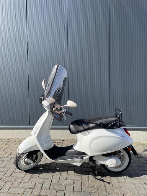 Vespa Sprint Justin Bieber 2025, Fietsen en Brommers, Scooters | Vespa, Zo goed als nieuw, Vespa S, Maximaal 45 km/u, Benzine