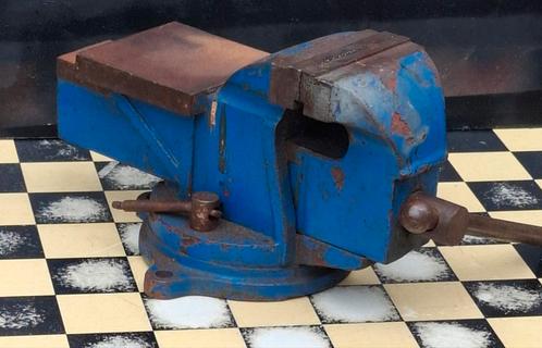 Bankschroef. Met aambeeld. Oud model. Functioneel., Antiek en Kunst, Antiek | Gereedschap en Instrumenten, Ophalen
