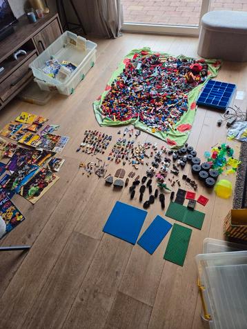 Grote partij oude Lego jaren 80/90 - Ridders, Space, Technic beschikbaar voor biedingen