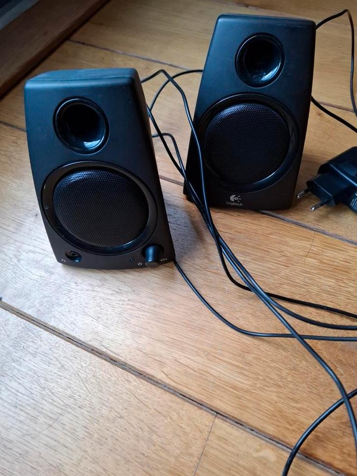 Logitech Z130 Speakers - Computer Boxen, Audio, Tv en Foto, Luidsprekers, Gebruikt, Front, Rear of Stereo speakers, Minder dan 60 watt