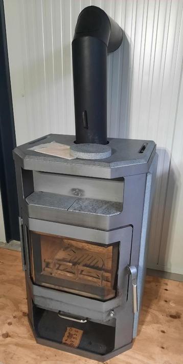 DIKKE!! SPEKSTEENKACHEL / HOUTKACHEL/ WAMSLER/ 8KW beschikbaar voor biedingen