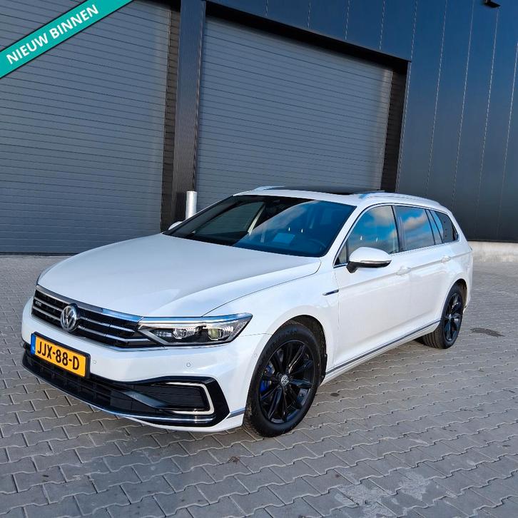 Bomvolle Passat GTE/Virtual/Pano/Trekhaak/Oryxweiß/Keyless, Auto's, Volkswagen, Bedrijf, Passat, 360° camera, ABS, Achteruitrijcamera