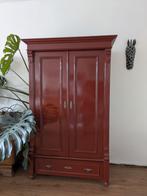 Vintage kledingkast / linnenkast, kleur: ossenbloed rood, Ophalen, 50 tot 75 cm, 100 tot 150 cm, 150 tot 200 cm