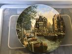 Wandbord 'Lente aan een Rotterdamse Gracht 1990 (Royal Mosa), Antiek en Kunst, Ophalen