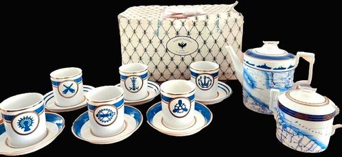 Lomonosov Heraldic Cabin Company luxe theeset, Antiek en Kunst, Antiek | Servies compleet, Ophalen of Verzenden
