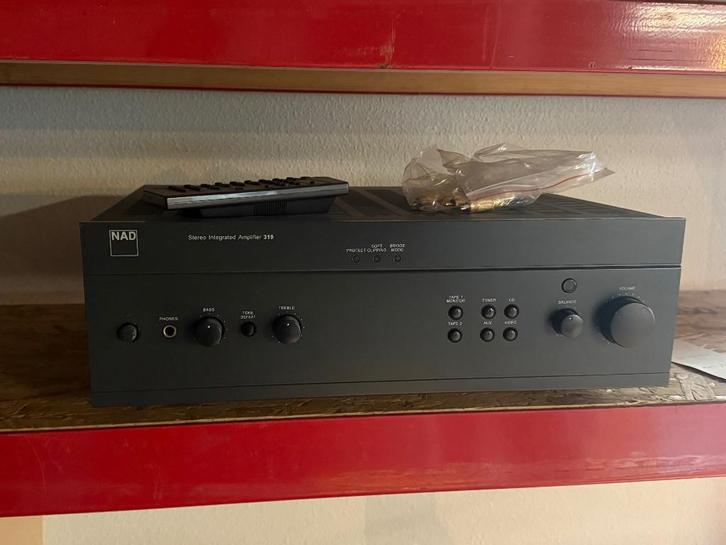 NAD versterker, Audio, Tv en Foto, Versterkers en Receivers, Gebruikt, Stereo, 120 watt of meer, Overige merken, Ophalen of Verzenden