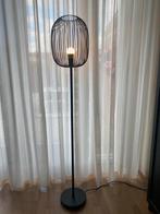 Nikki vloerlamp zwart, Huis en Inrichting, Lampen | Vloerlampen, Ophalen, Zo goed als nieuw, Metaal, 150 tot 200 cm