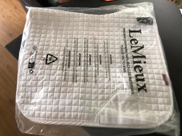 LeMieux ProSport Dekje Wit Full DRE Suede Als Nieuw beschikbaar voor biedingen