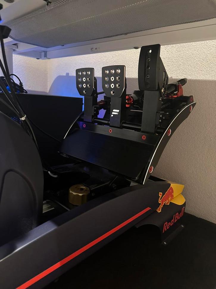 Complete fanatec sim inclusief pc, Computers en Software, Joysticks, Zo goed als nieuw, Ophalen
