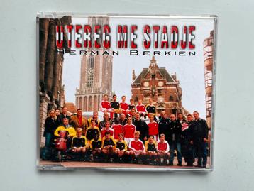 CD Utereg me stadje, Herman Berkien beschikbaar voor biedingen