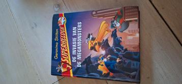 Geronimo Stilton - De invasie van de megamonsters beschikbaar voor biedingen