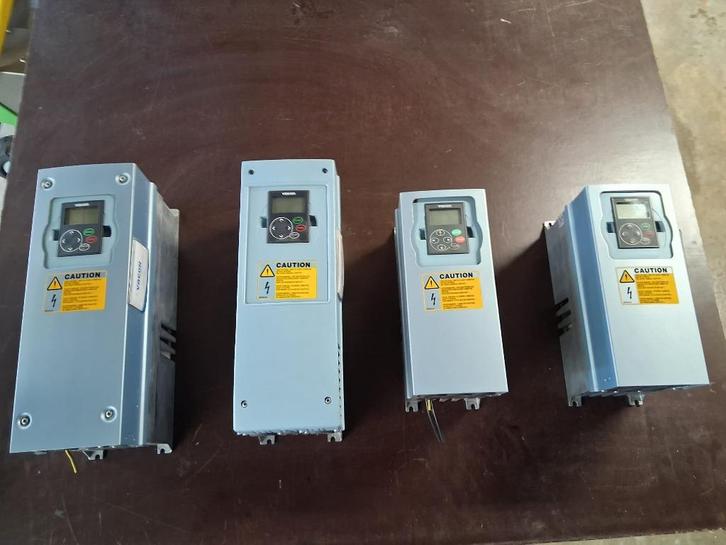 Vacon Frequentieregelaars 4X, Hobby en Vrije tijd, Elektronica-componenten, Gebruikt, Ophalen