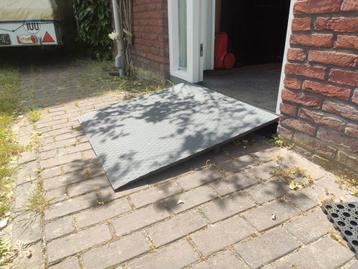 Drempel hulp 12 cm.  beschikbaar voor biedingen