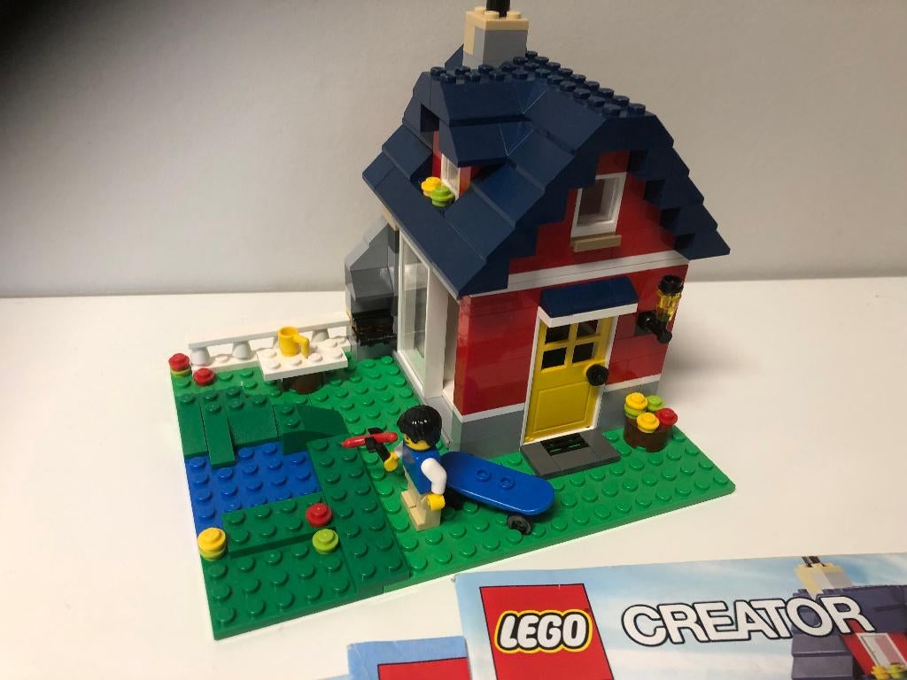 Lego creator 31009 bungelo met skateboarder - compleet, Kinderen en Baby's, Speelgoed | Duplo en Lego, Ophalen of Verzenden, Zo goed als nieuw