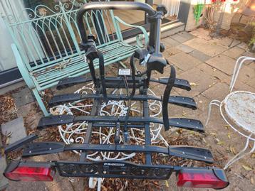 Fietsendrager voor 4 fietsen - Trekhaak beschikbaar voor biedingen