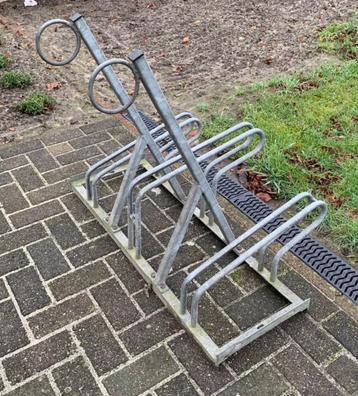 Fietsenrek met steun, gegalvaniseerd ,3 fietsen  beschikbaar voor biedingen