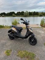 Piaggio zip 2000 125cc A1 (150cc cilinder) LC, Fietsen en Brommers, Scooters | Piaggio, Ophalen, Zip, 125 cc, Zo goed als nieuw