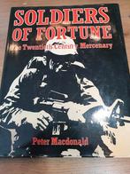 Soldier of fortune uniforms militaire, Boeken, Oorlog en Militair, Ophalen of Verzenden, Zo goed als nieuw
