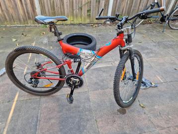 Mountainbike Issimo rood beschikbaar voor biedingen