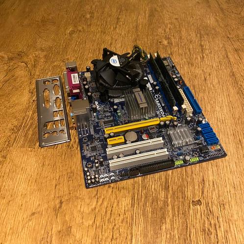 Foxconn G31MX-K met intel Processor, Computers en Software, Moederborden, Gebruikt, Intel, DDR2, Ophalen of Verzenden