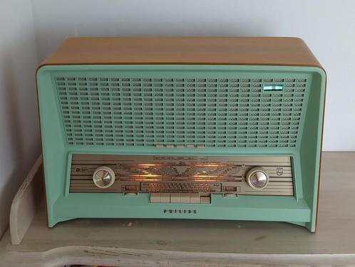 Lampenradio Philips antieke buizen radio mooie vintage, Antiek en Kunst, Antiek | Tv's en Audio, Ophalen