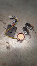 Scooter alarm vespa look modellen riva vx sourini vom, ., Overige typen, Ophalen of Verzenden, Zo goed als nieuw