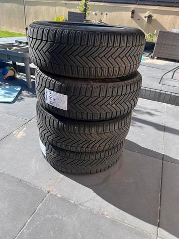 Set winterbanden 205/55 R16 91 beschikbaar voor biedingen