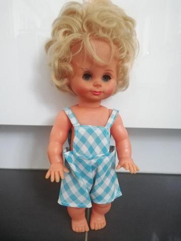 Vintage Ari pop 25cm hoog.  beschikbaar voor biedingen