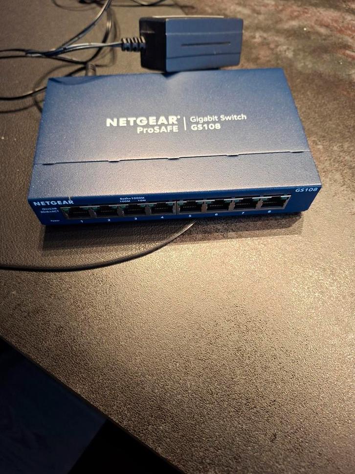 Netgear GS108 Gigabit Switch - 8 Poorten, Computers en Software, Netwerk switches, Ophalen of Verzenden