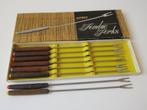 8 vintage stainless steel met houten fonduevorken, Huis en Inrichting, Keuken | Bestek, Ophalen of Verzenden, Zo goed als nieuw