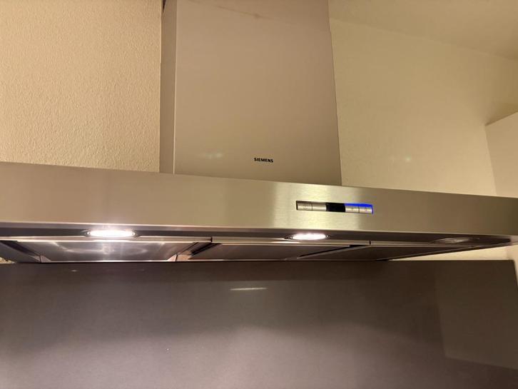 Siemens Afzuigkap, Witgoed en Apparatuur, Afzuigkappen, Gebruikt, Vrijstaand, Wandschouwkap, 800 m³ per uur of meer, Recirculatie