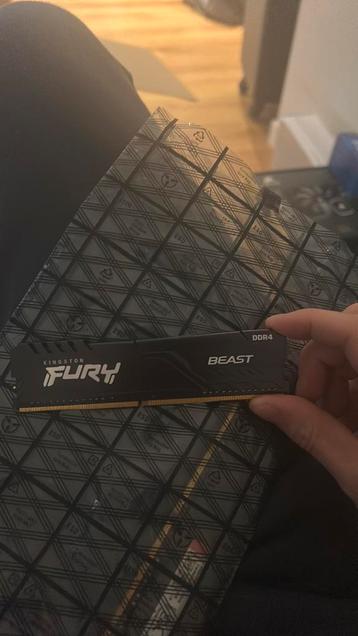 Kingston Fury DDR4 2x8GB beschikbaar voor biedingen
