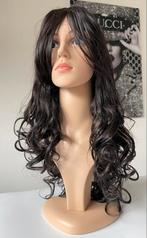 Nieuwe donkerbruine pruik met lange krullen., Ophalen of Verzenden, Nieuw, Pruik of Haarverlenging