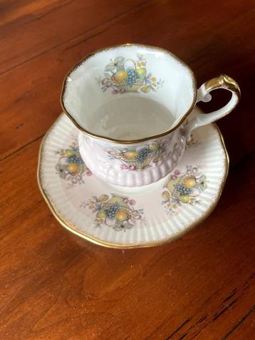 5x Elizabethan fine bone china kop en schotels porselein beschikbaar voor biedingen