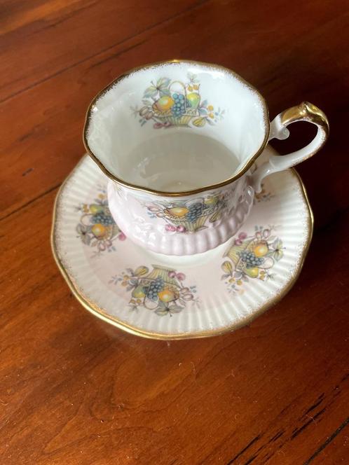5x Elizabethan fine bone china kop en schotels porselein, Antiek en Kunst, Antiek | Porselein, Ophalen of Verzenden
